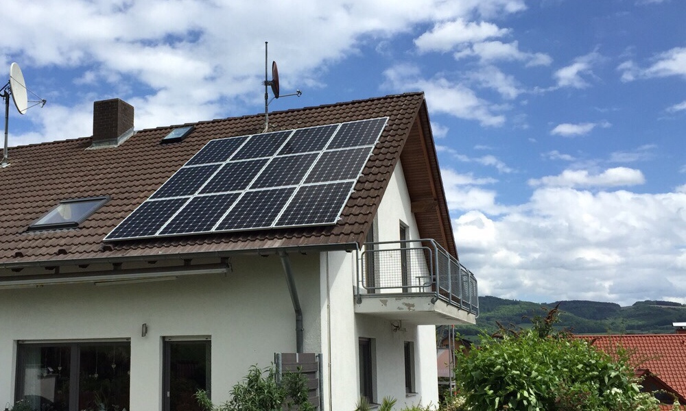 Wohnhaus mit einer Photovoltaikanlage
